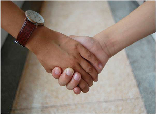 7��19�������ݾ���վһ������С�ҵ��к�Ҫ�x�_�����ѹ�ͬ��̎ʮ����ĺ��ӂ��͡�������꠆T��ʮ�ֲ������D��С�Һ�꠆T�o�յ��p����һ��꠆T����ӛ���������҂��֠����������B���ġ���