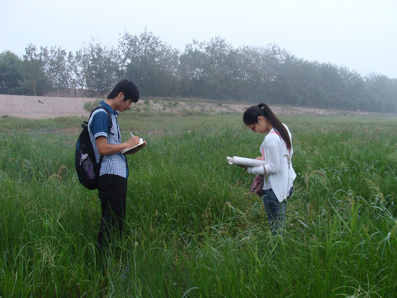 7��14�գ����u�r(n��ng)�I(y��)��W(xu��)������B(t��i)����(m��ng)֮�(du��)���������u�а�ɳ�ӝ�أ��ۖ|�Σ���(du��)ֲ��N��w���M(j��n)�ЬF(xi��n)��(ch��ng)�о���