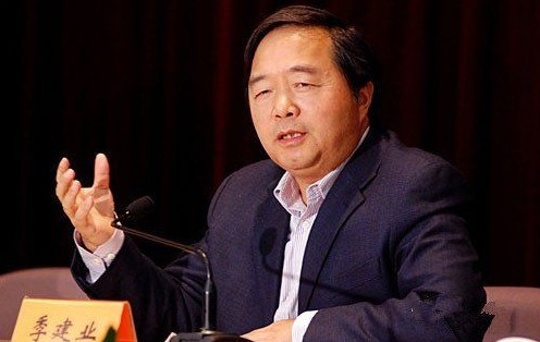 ��������"��ñ"�Q��ɫ