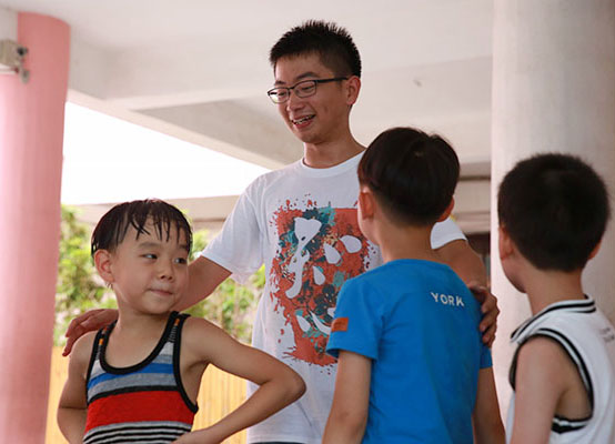 ���ݴ�W��֪�Ľ�㡱����������`꠵��㽭�������_չ֧�̻�ӣ��鮔?sh��)��l(xi��ng)����С�W���ռ��W��ƥ�˽������D��־Ը��ٝ�S���ӂ���