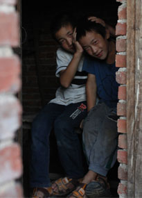 �ӱ���ý�WԺ���M������������̽�����g���������؃�ͯ