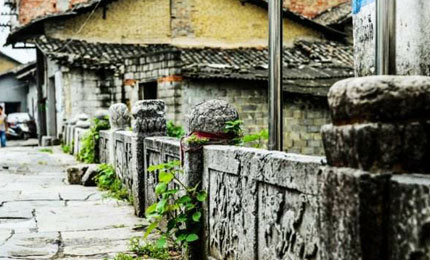 �e�ݹ��(zh��n)�����ƾõĚvʷ�����˹��e�ݳ������Ļ����N�������S���Ěvʷ���ľ��^���C�����eꖚvʷ���ľ��^�ľ��A����Ԕ��������CZYYW ���eꖿh�e�ݹ��(zh��n) Ͷ�� 