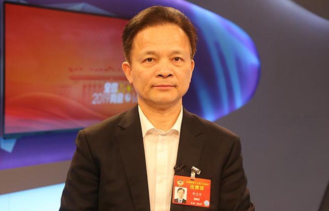 全國政協(xié)委員、中國工程院副院長鐘志華：推進(jìn)工程教育改革與創(chuàng)新創(chuàng)業(yè)創(chuàng)造