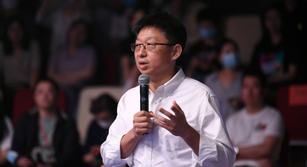 �ڶ���ح�乾�Ļ��Ƽ����޹�˾�hί��ӛ�������L������(j��ng)�� ���