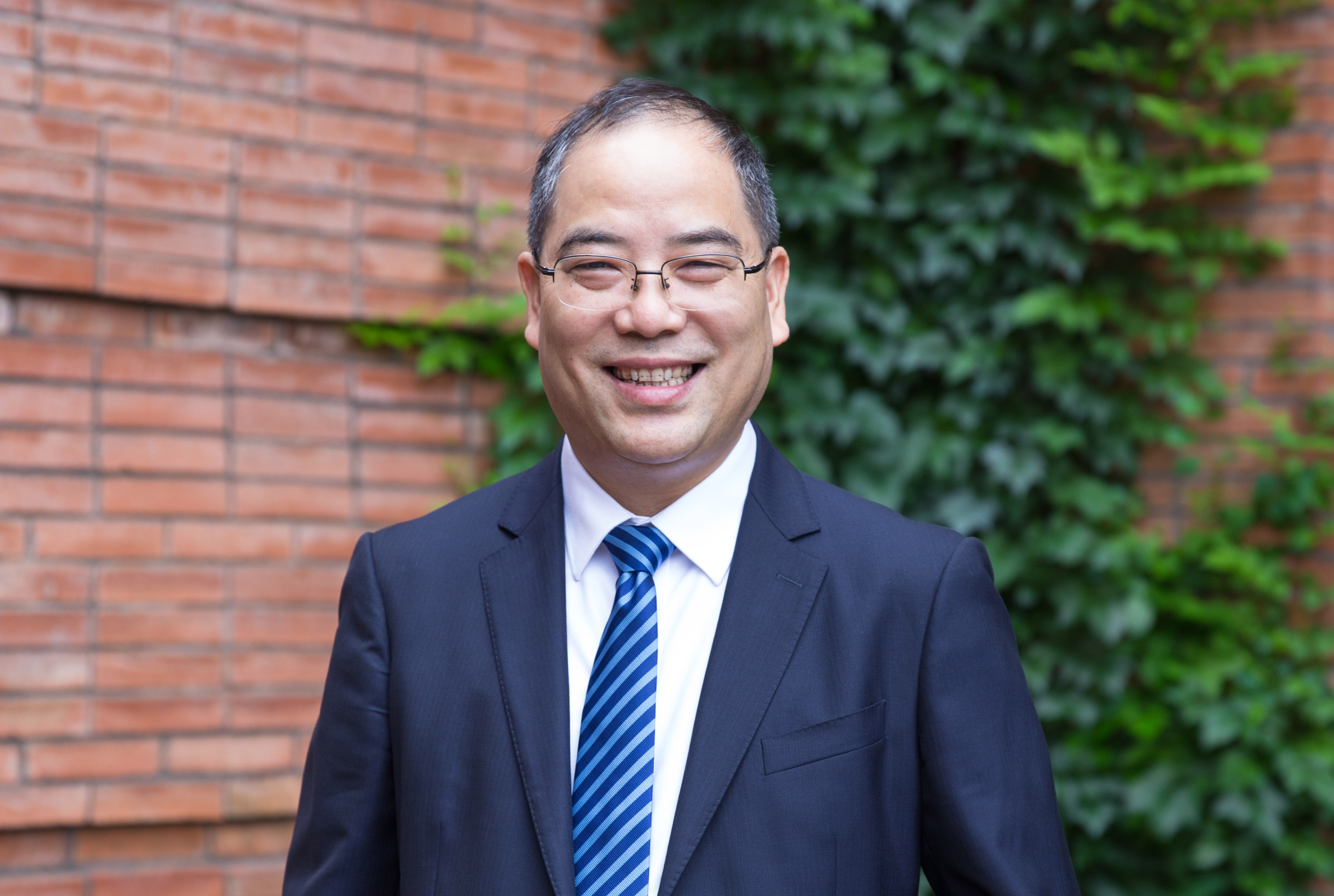 浙江工商大學(xué)黨委書(shū)記、教授 郁建興