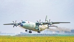 海軍航空兵某團(tuán)開展飛行訓(xùn)練